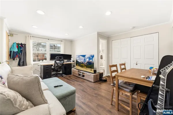 $219,067 | 70 Hastings Avenue, Unit A, Rutherford, NJ 07070