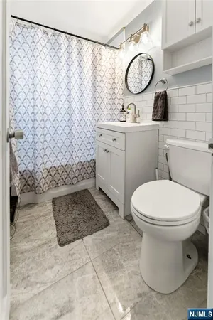 $219,067 | 70 Hastings Avenue, Unit A, Rutherford, NJ 07070