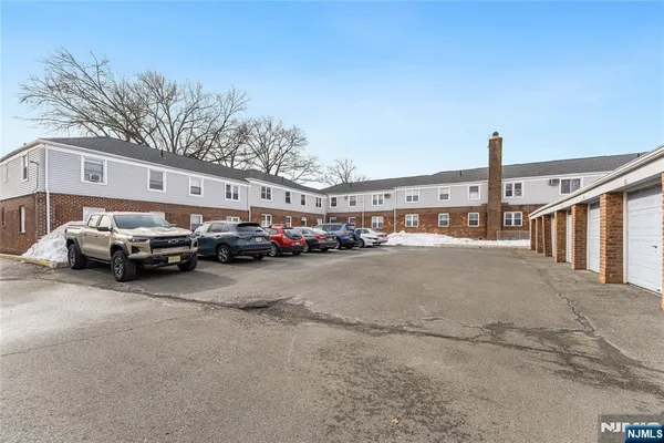 $219,067 | 70 Hastings Avenue, Unit A, Rutherford, NJ 07070