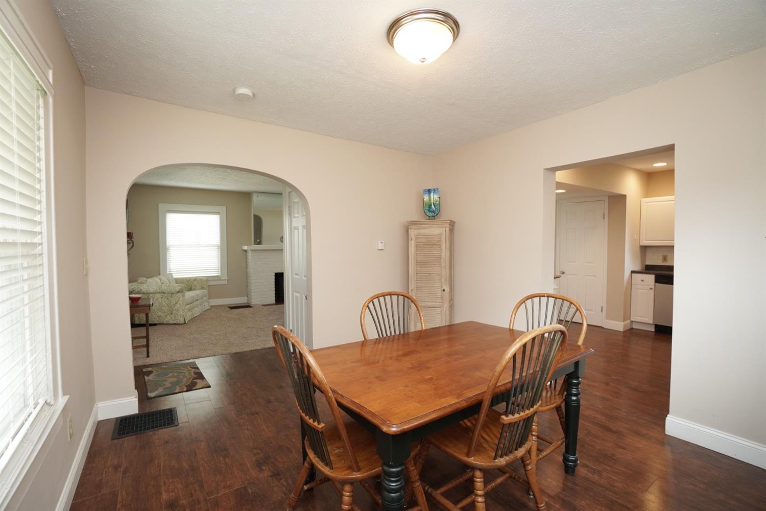 542 Ridgelawn Avenue Hamilton, OH 45013 - Photo 4 of 17 Gallery Image 4