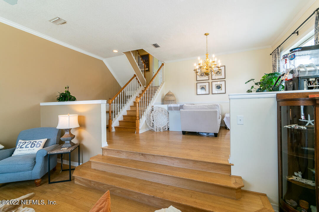 2102 First Street Neptune Beach, FL 32266 - Photo 7 of 22 Dining Room