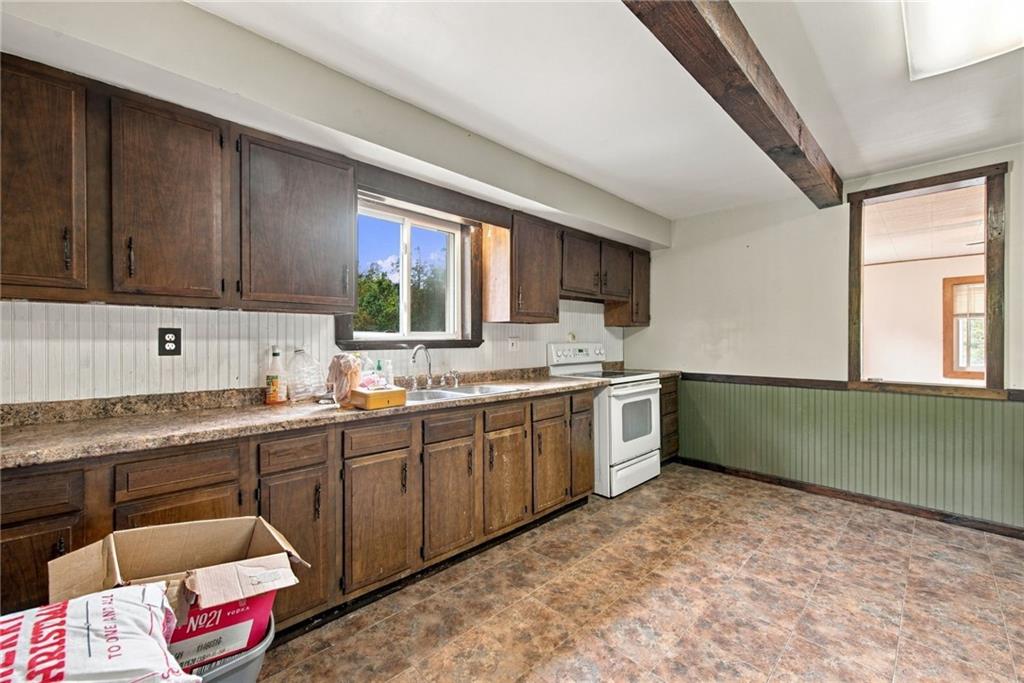 930 Duvall Road Charleroi, PA 15022 - Photo 3 of 20 Gallery Image 3