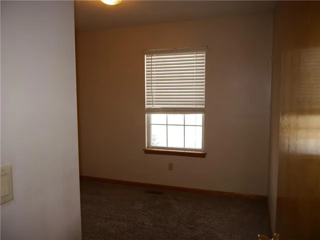 $280,000 | 1601 Stasi Avenue, Raymore, MO 64083