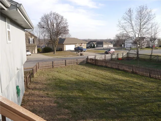 $280,000 | 1601 Stasi Avenue, Raymore, MO 64083