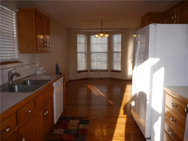 $280,000 | 1601 Stasi Avenue, Raymore, MO 64083