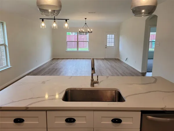 $2,250 | 2201 Willow Creek Drive, Little Elm, TX 75068