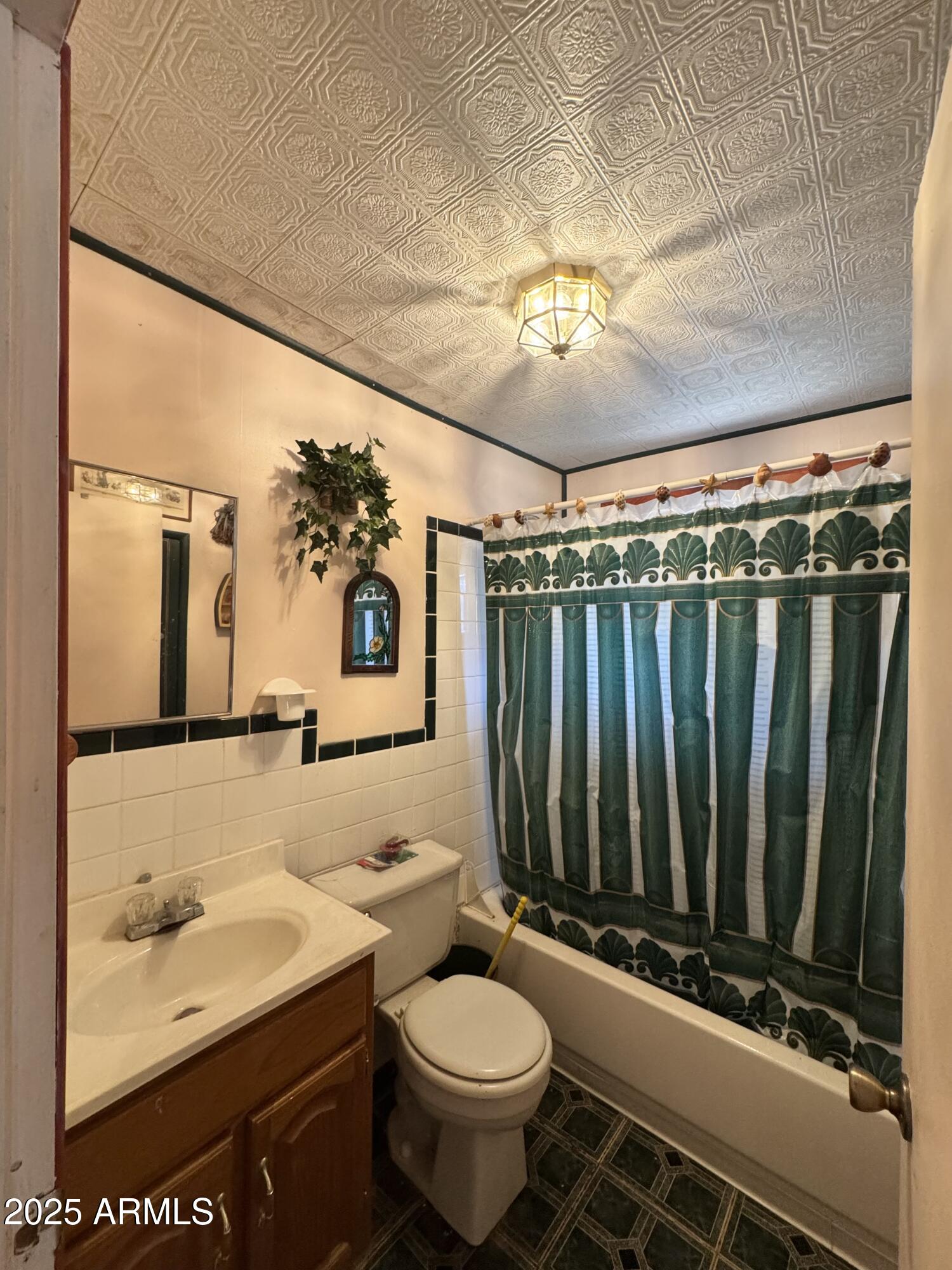 1241 Paint Pony Drive Payson, AZ 85541 - Photo 28 of 40 Downstairs bathroom