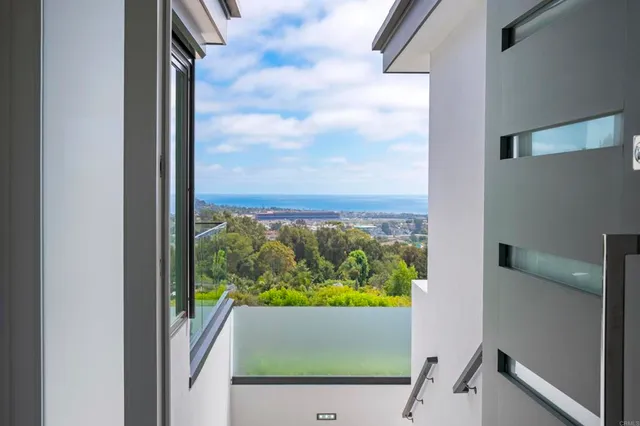 $6,449,000 | 1110 Solana Drive, Del Mar, CA 92014