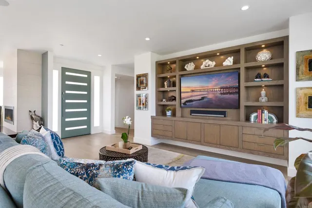 $6,449,000 | 1110 Solana Drive, Del Mar, CA 92014