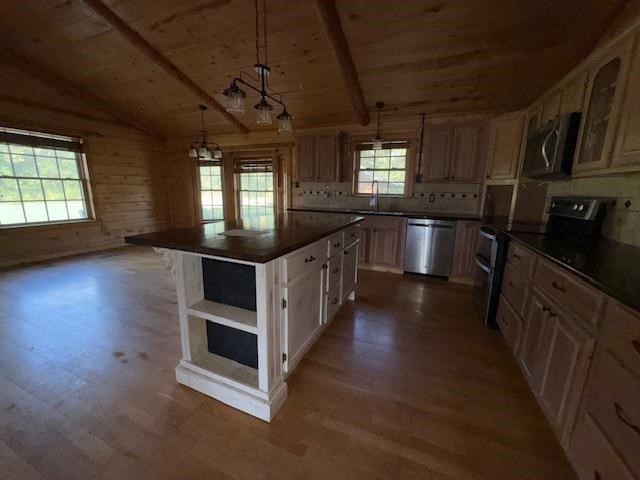 1235 Norvell Street Silsbee, TX 77656 - Photo 8 of 20