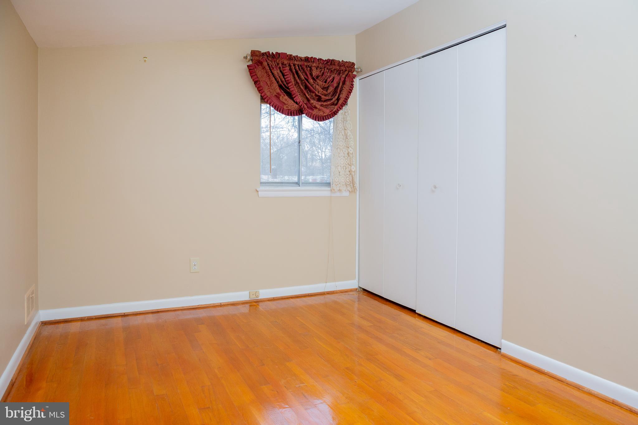 901 Hyde Road Silver Spring, MD 20902 - Photo 21 of 37