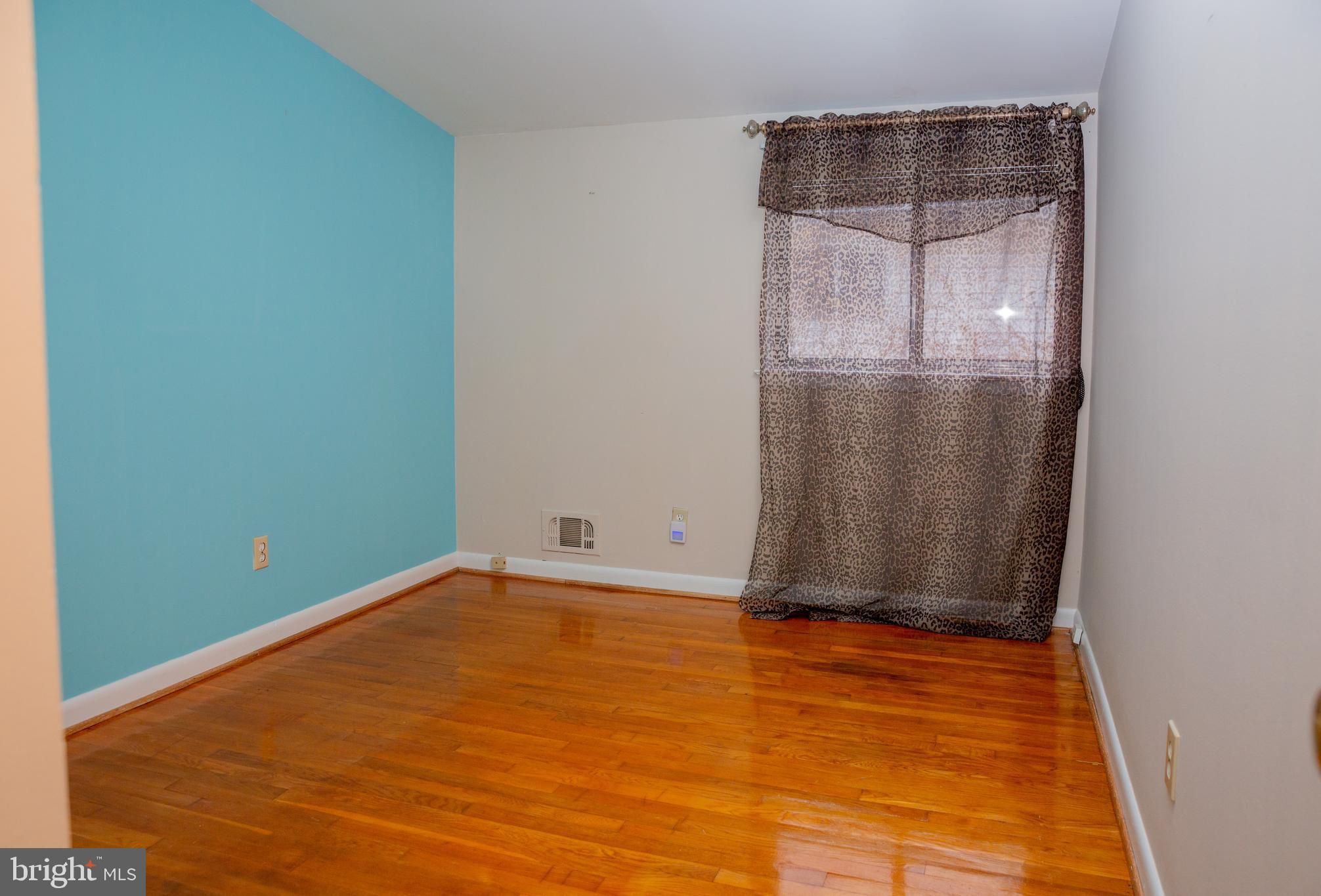 901 Hyde Road Silver Spring, MD 20902 - Photo 22 of 37