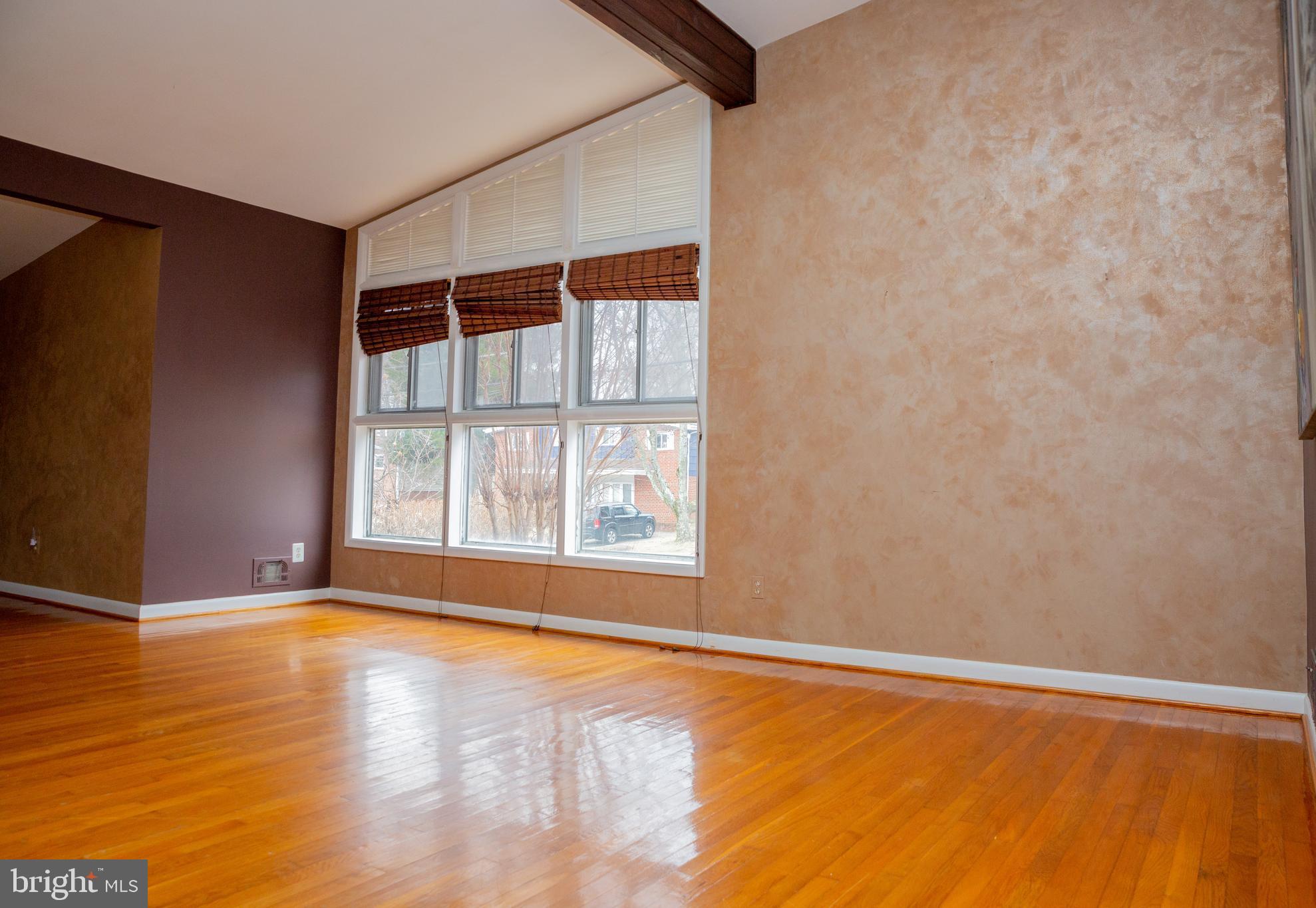 901 Hyde Road Silver Spring, MD 20902 - Photo 3 of 37