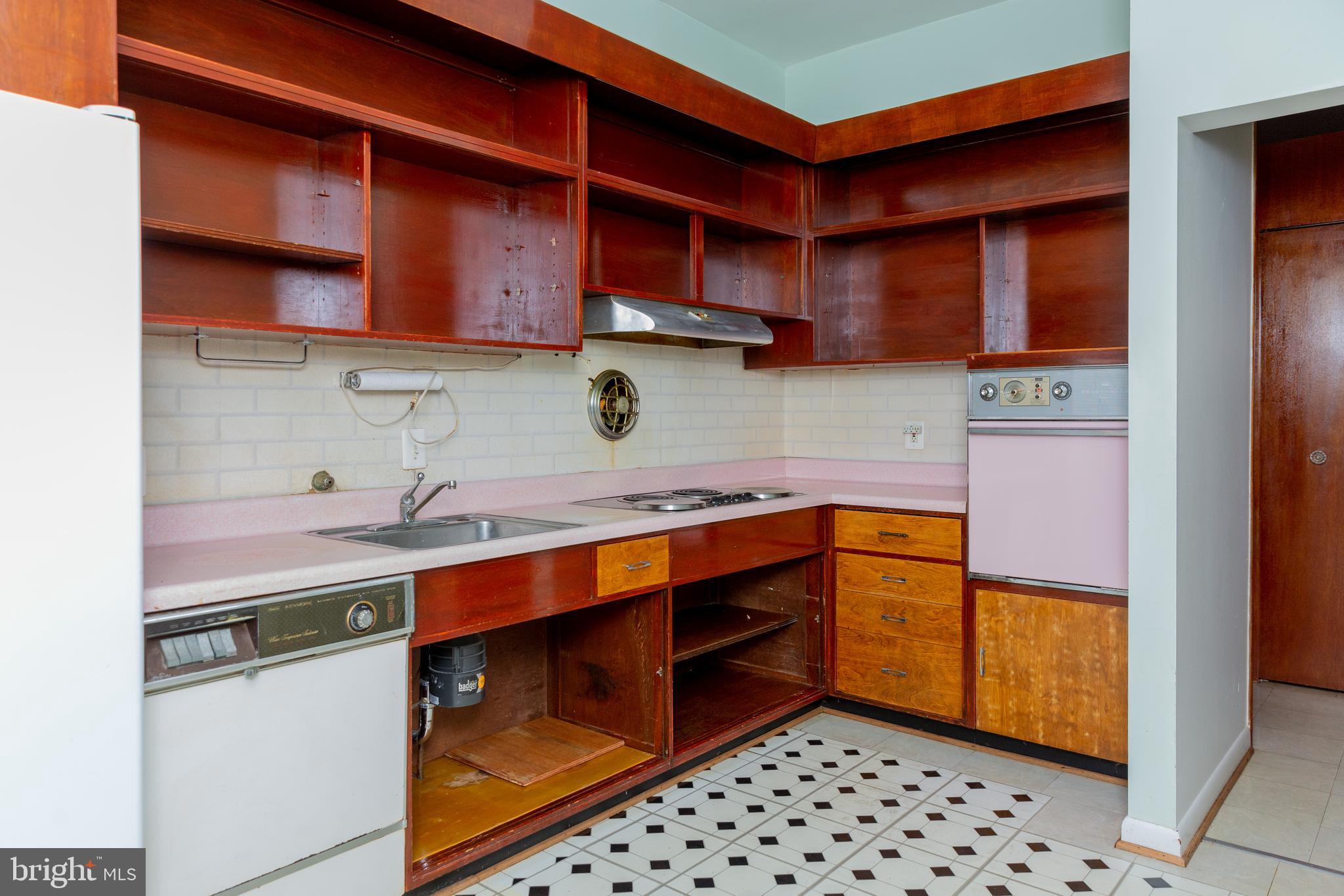 901 Hyde Road Silver Spring, MD 20902 - Photo 10 of 37