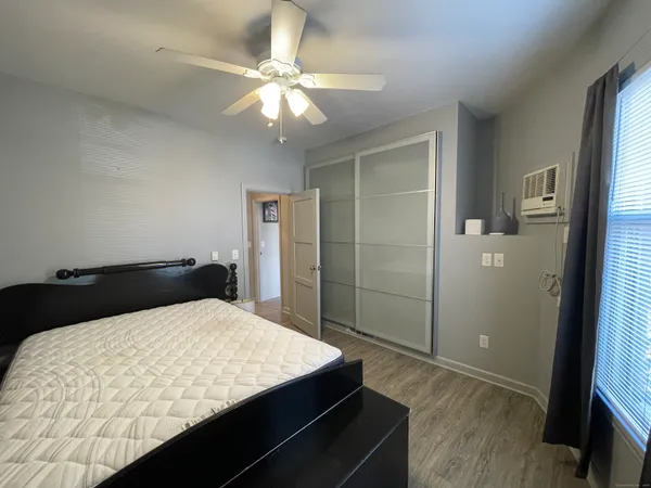 $1,800 | 134-138 Washington Avenue, Bridgeport, CT 06604