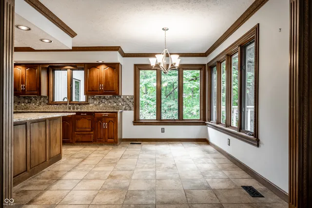 $950,000 | 10715 Compass Court, Indianapolis, IN 46256