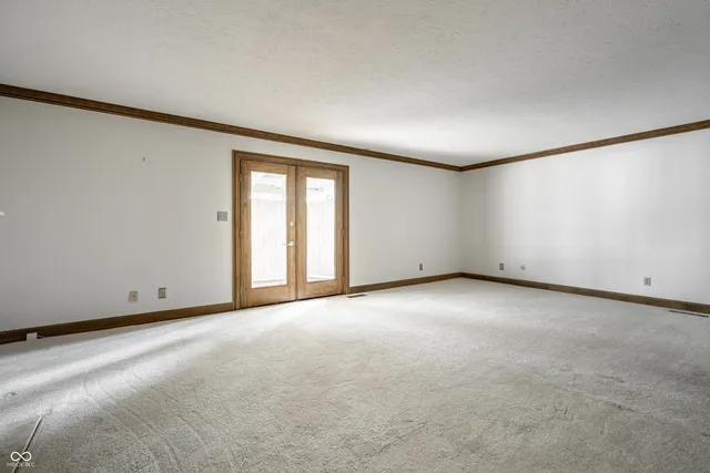 $950,000 | 10715 Compass Court, Indianapolis, IN 46256