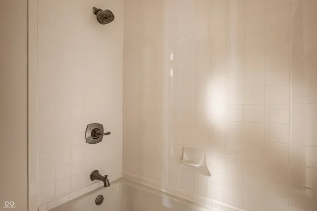 $950,000 | 10715 Compass Court, Indianapolis, IN 46256