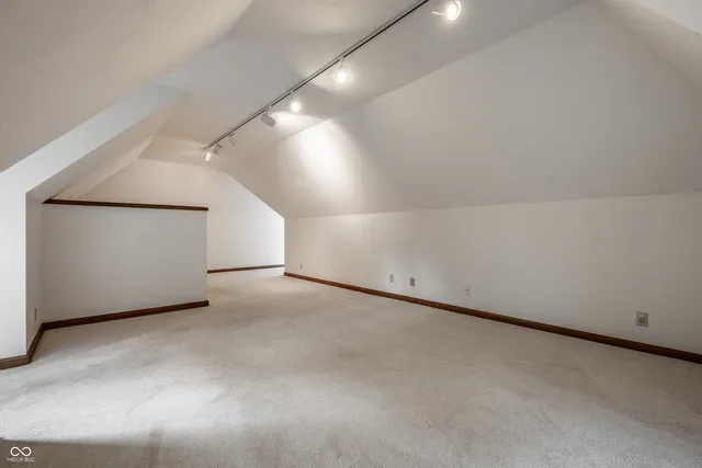 $950,000 | 10715 Compass Court, Indianapolis, IN 46256