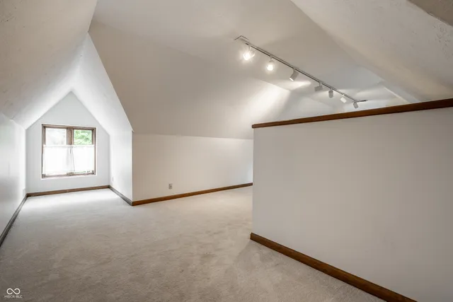 $950,000 | 10715 Compass Court, Indianapolis, IN 46256