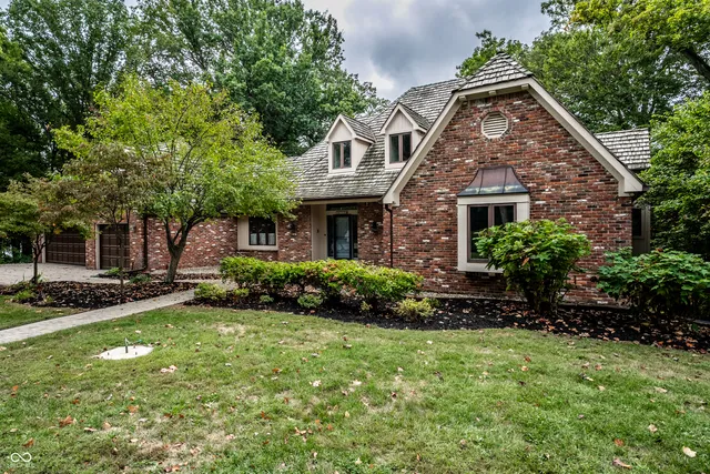 $950,000 | 10715 Compass Court, Indianapolis, IN 46256