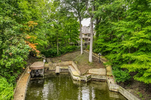 $950,000 | 10715 Compass Court, Indianapolis, IN 46256