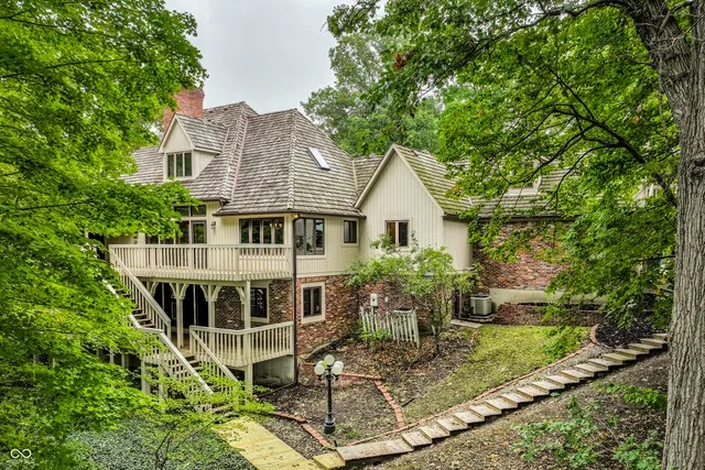 $950,000 | 10715 Compass Court, Indianapolis, IN 46256