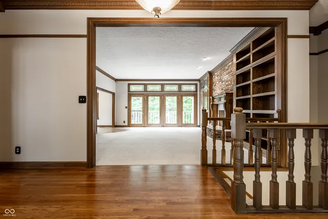 $950,000 | 10715 Compass Court, Indianapolis, IN 46256