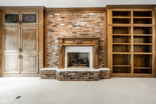 $950,000 | 10715 Compass Court, Indianapolis, IN 46256