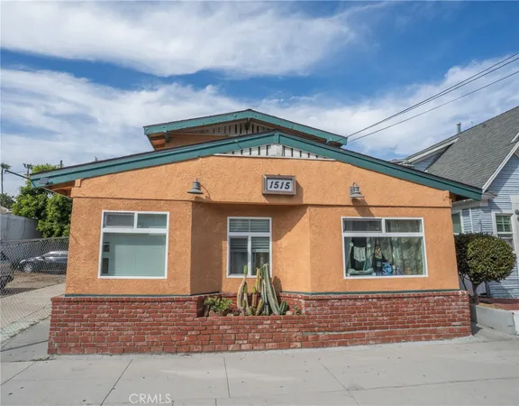 $1,395,000 | 1513 East Broadway, Long Beach, CA 90802