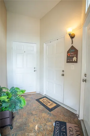 $1,395,000 | 1513 East Broadway, Long Beach, CA 90802