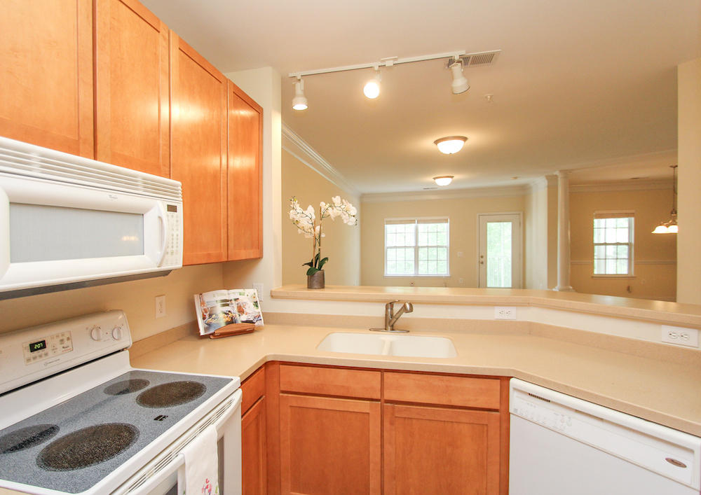 2019 Basildon Road Mount Pleasant, SC 29466 - Photo 6 of 20 IMG_6481