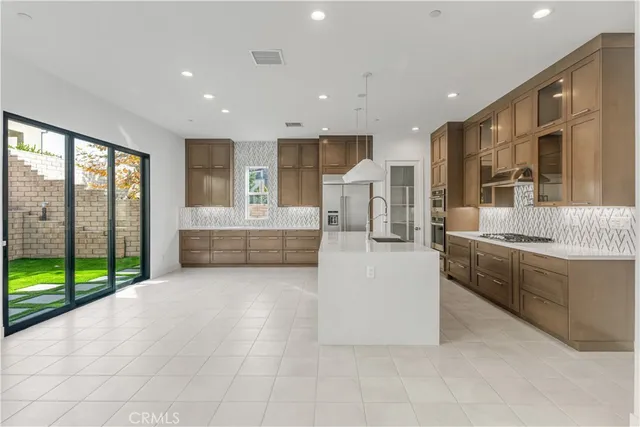 $5,750 | 19292 Merryweather Drive, Canyon Country, CA 91351