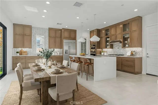 $5,750 | 19292 Merryweather Drive, Canyon Country, CA 91351