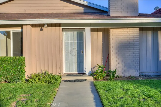 $2,350 | 154 South Linda Way, Unit A, Upland, CA 91786