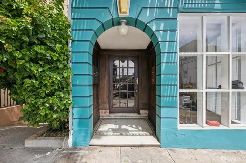 $2,995,000 | 3320 22nd Street, San Francisco, CA 94110