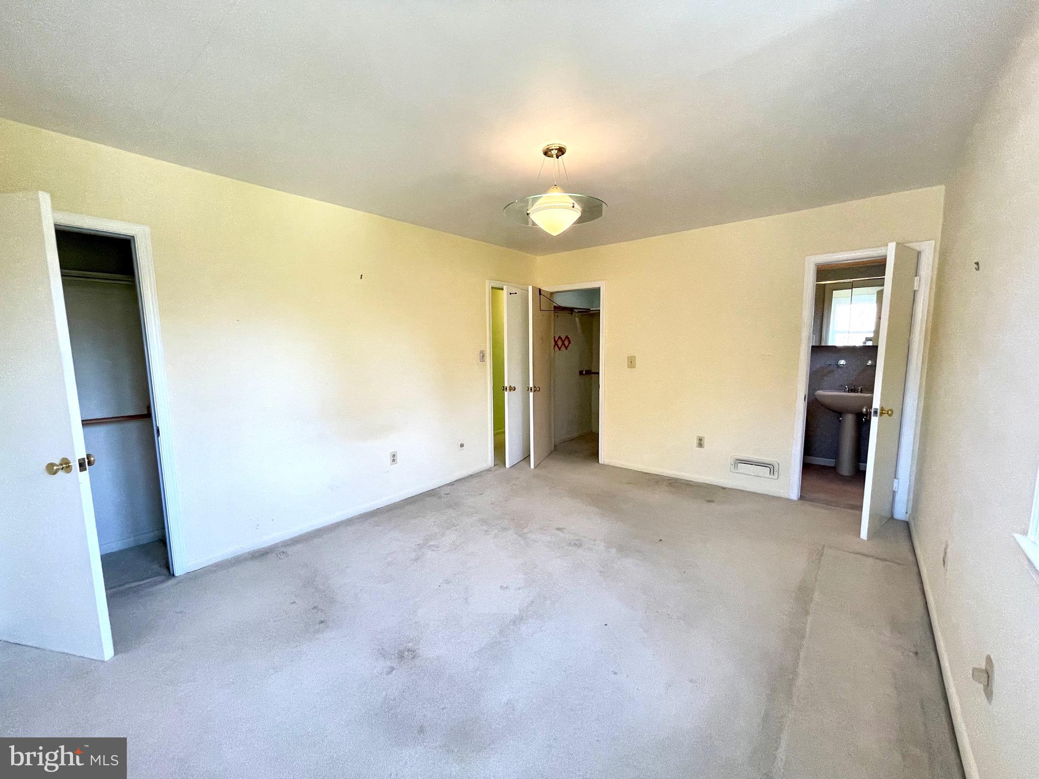 1212 Dulaney Valley Road Towson, MD 21286 - Photo 29 of 61 Primary with 2 closets and full bath