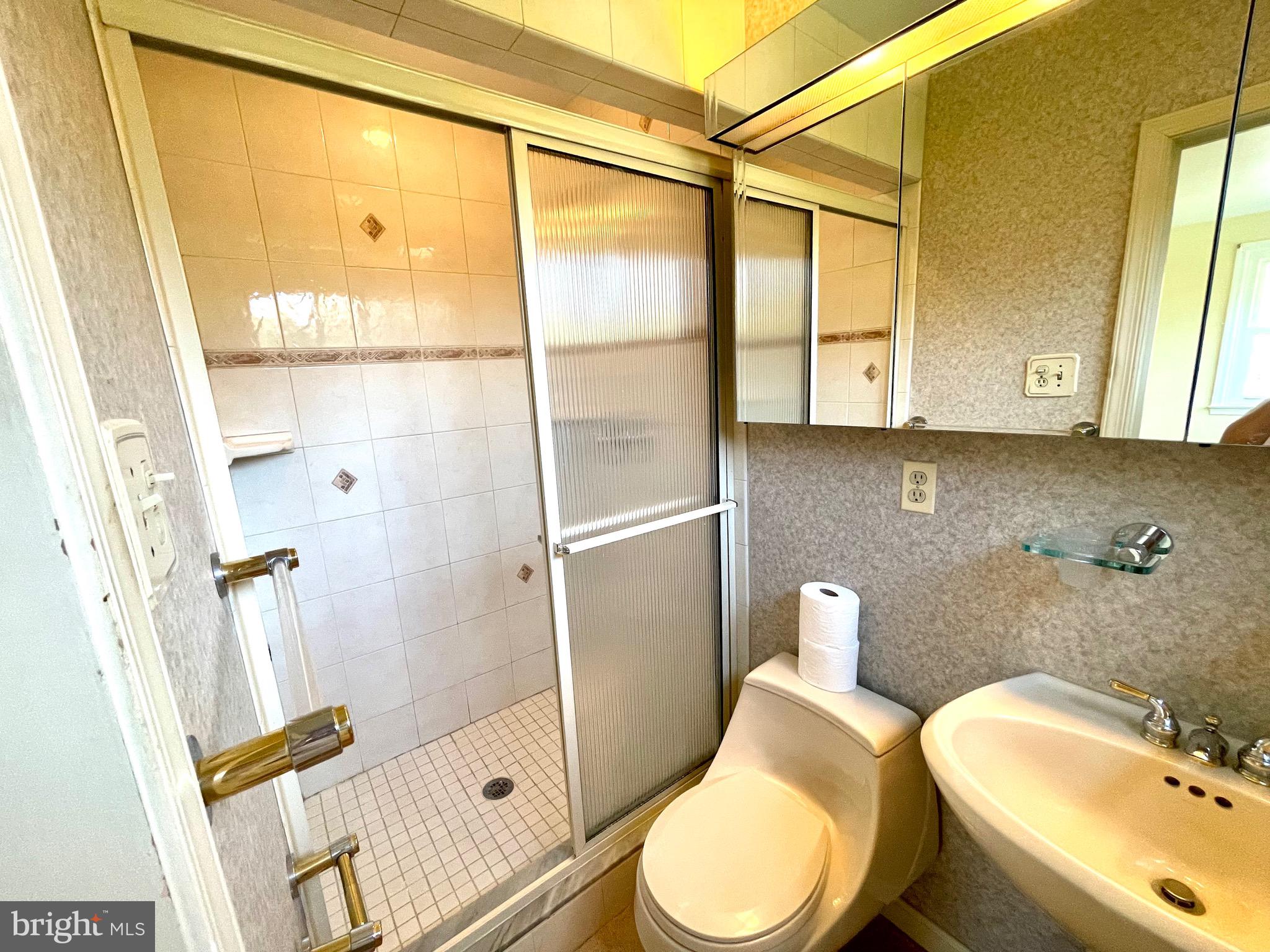 1212 Dulaney Valley Road Towson, MD 21286 - Photo 32 of 61 Primary Bath