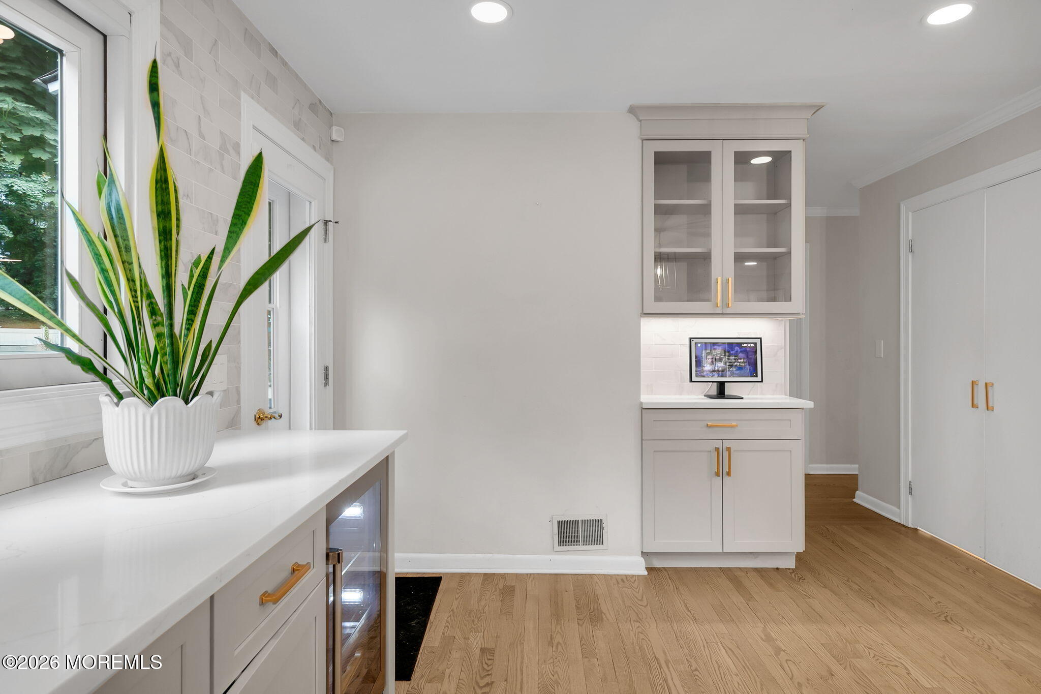 10 Tilton Road Middletown, NJ 07748 - Photo 16 of 50 COUNTER