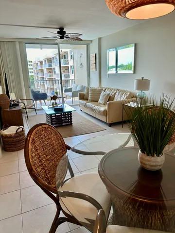 $2,500 | 88500 Overseas Highway, Unit 419, Islamorada, FL 33036