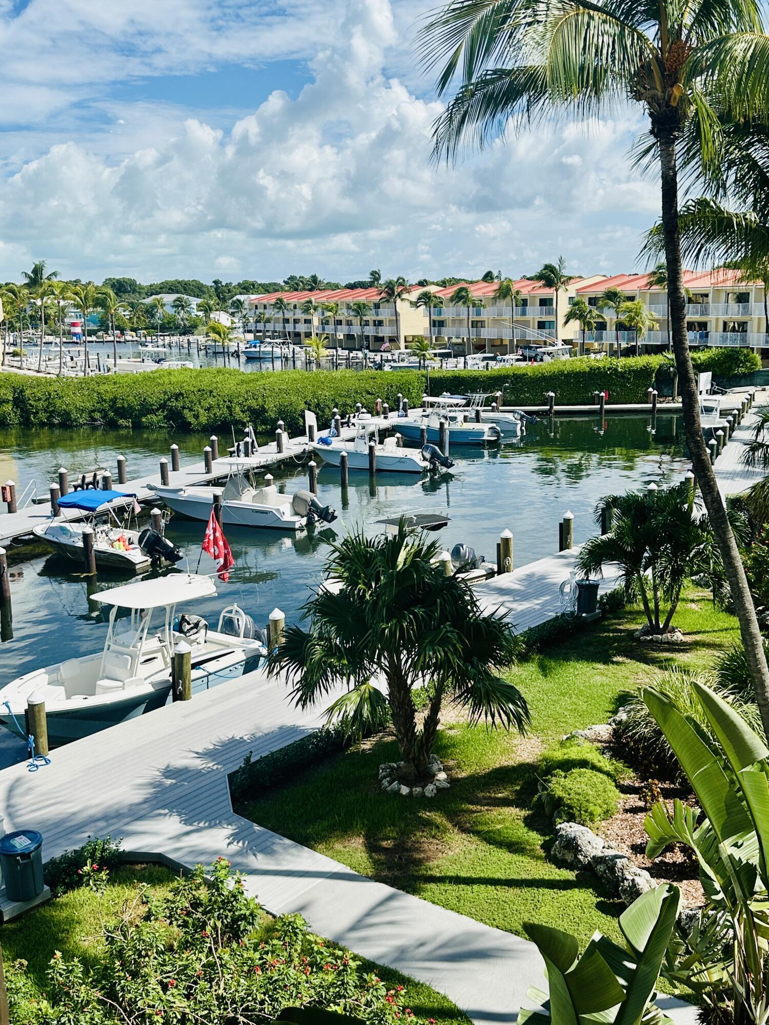 88500 Overseas Highway, Unit 419 Islamorada, FL 33036 - Photo 2 of 22 IMG_3967