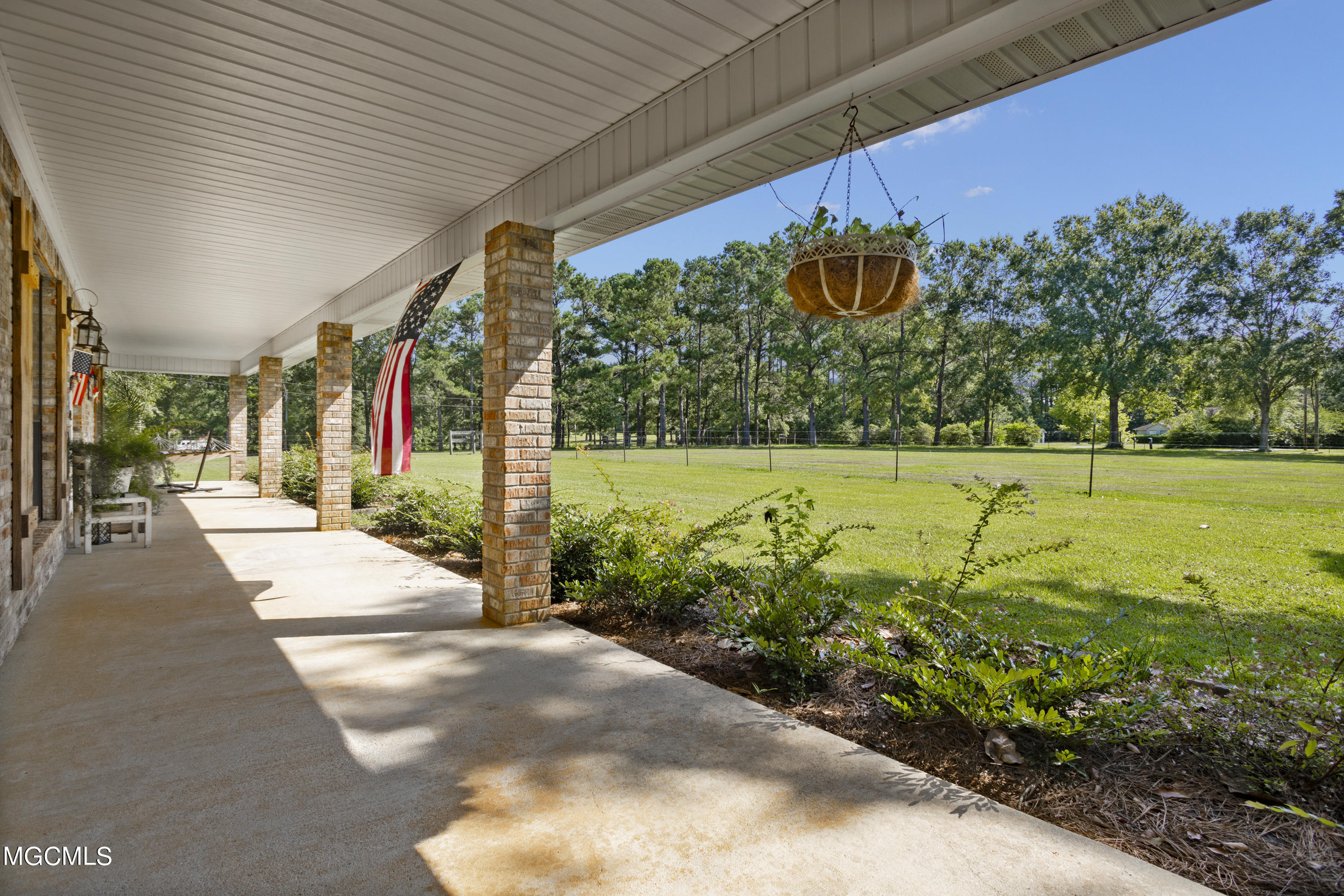14401 Mt Pleasant Road Vancleave, MS 39565 - Photo 3 of 44 003