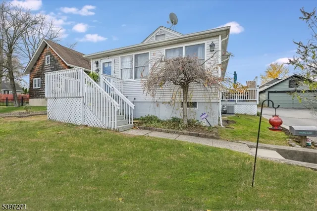 $435,000 | 19 Pearl Street, Bloomingdale, NJ 07403