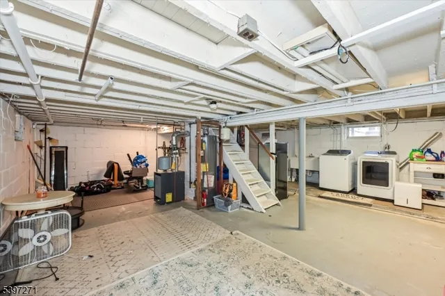 $435,000 | 19 Pearl Street, Bloomingdale, NJ 07403