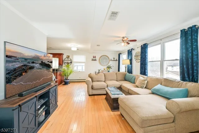 $435,000 | 19 Pearl Street, Bloomingdale, NJ 07403