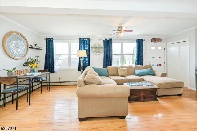 $435,000 | 19 Pearl Street, Bloomingdale, NJ 07403