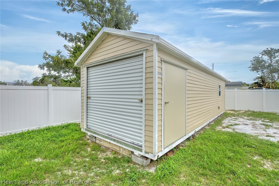 2326 Cleveland Road Sebring, FL 33870 - Photo 32 of 39