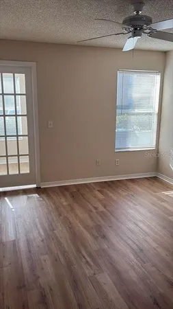 $1,300 | 5120 Conroy Road, Unit 15, Orlando, FL 32811