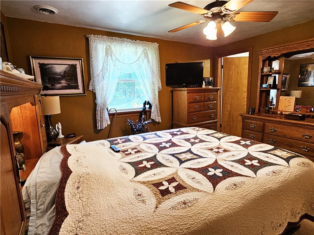 1124 Turkey Inn Road Ligonier, PA 15658 - Photo 15 of 40 Gallery Image 15