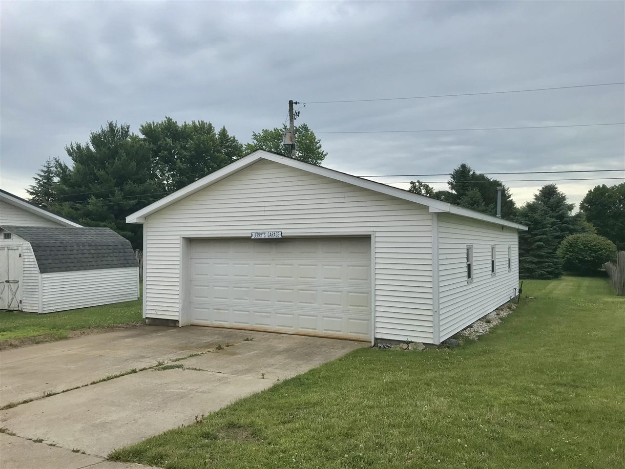 26123 Fawn River Road Sturgis, MI 49091 - Photo 3 of 45